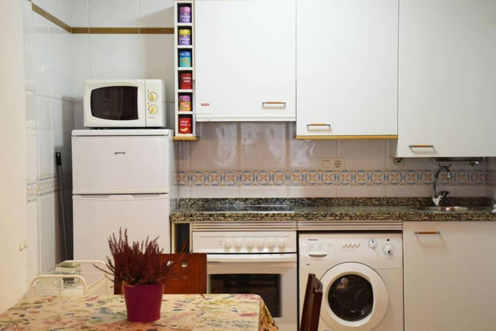 El Pisito De Rodrigo II Apartment Ribadesella Bagian luar foto