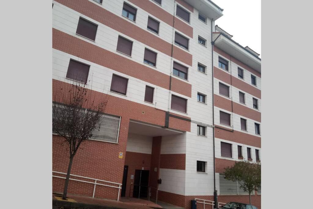 El Pisito De Rodrigo II Apartment Ribadesella Bagian luar foto